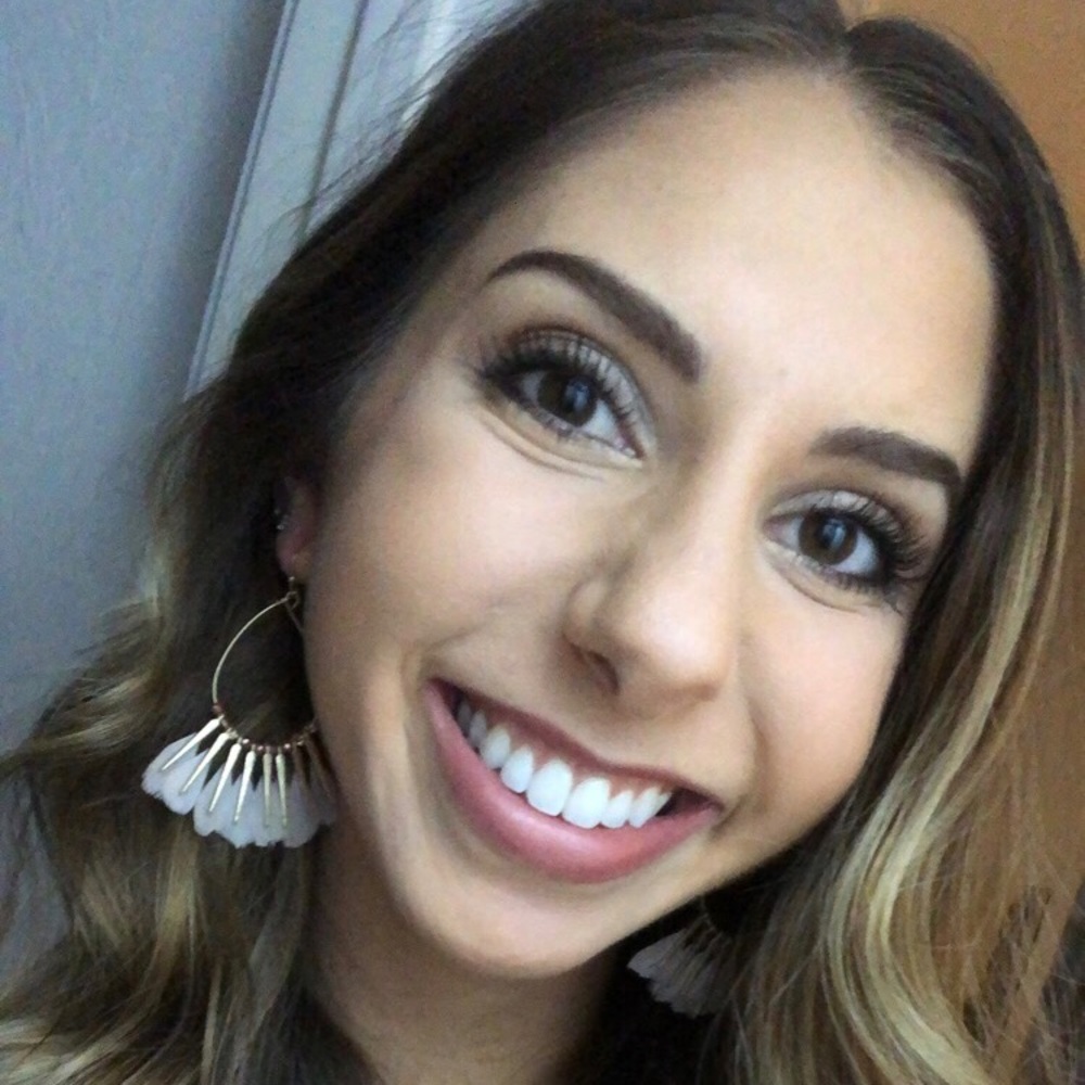 Meet your Posher, Stephanie